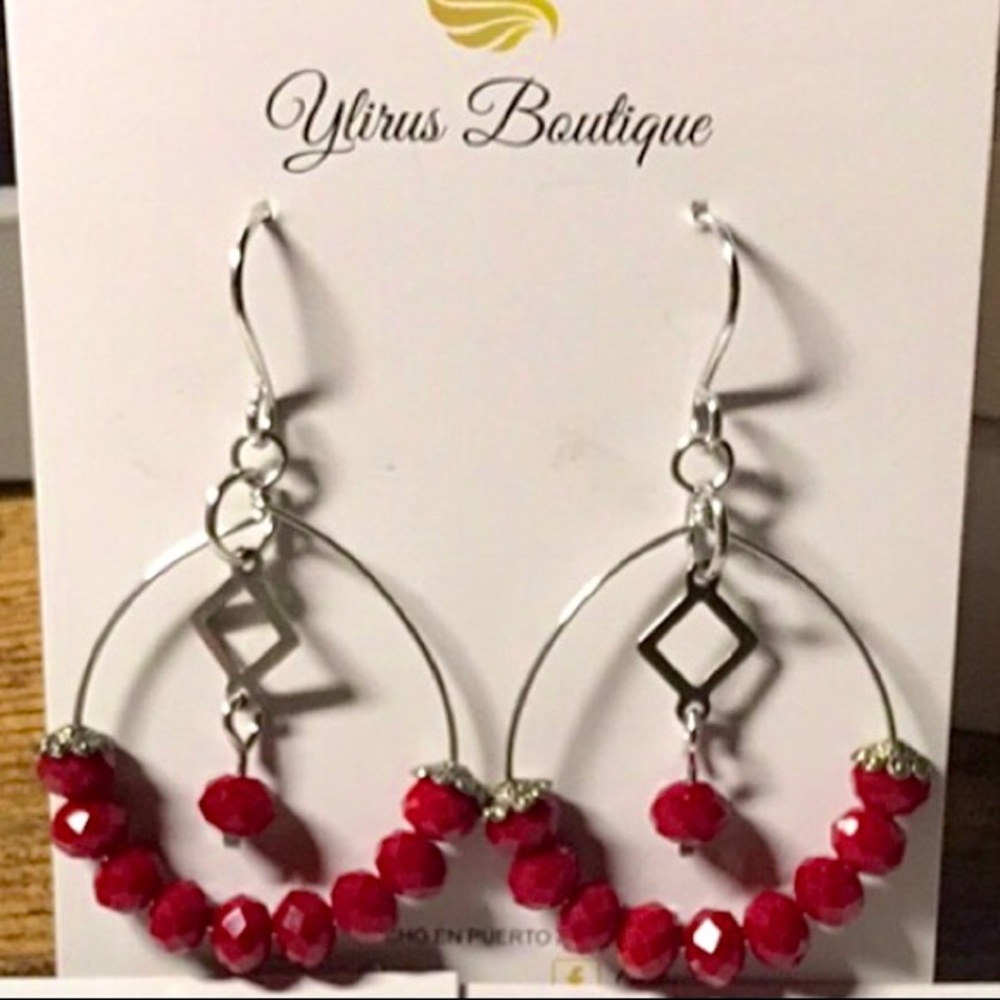New 1pr no-tarnish artisan-made red gemstone earrings